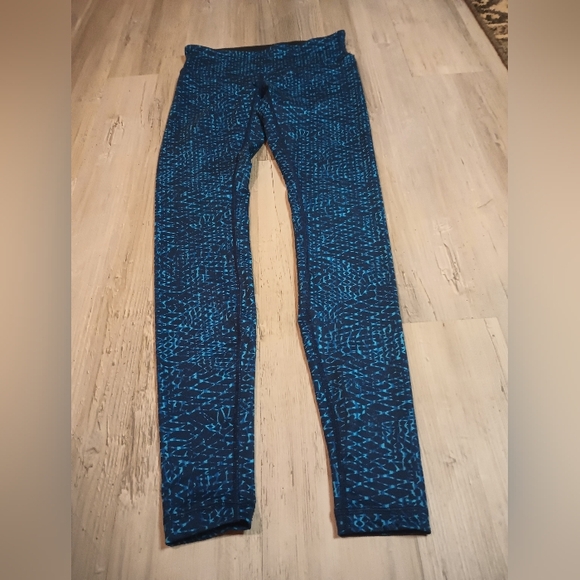 Lululemon - Picture 1 of 5